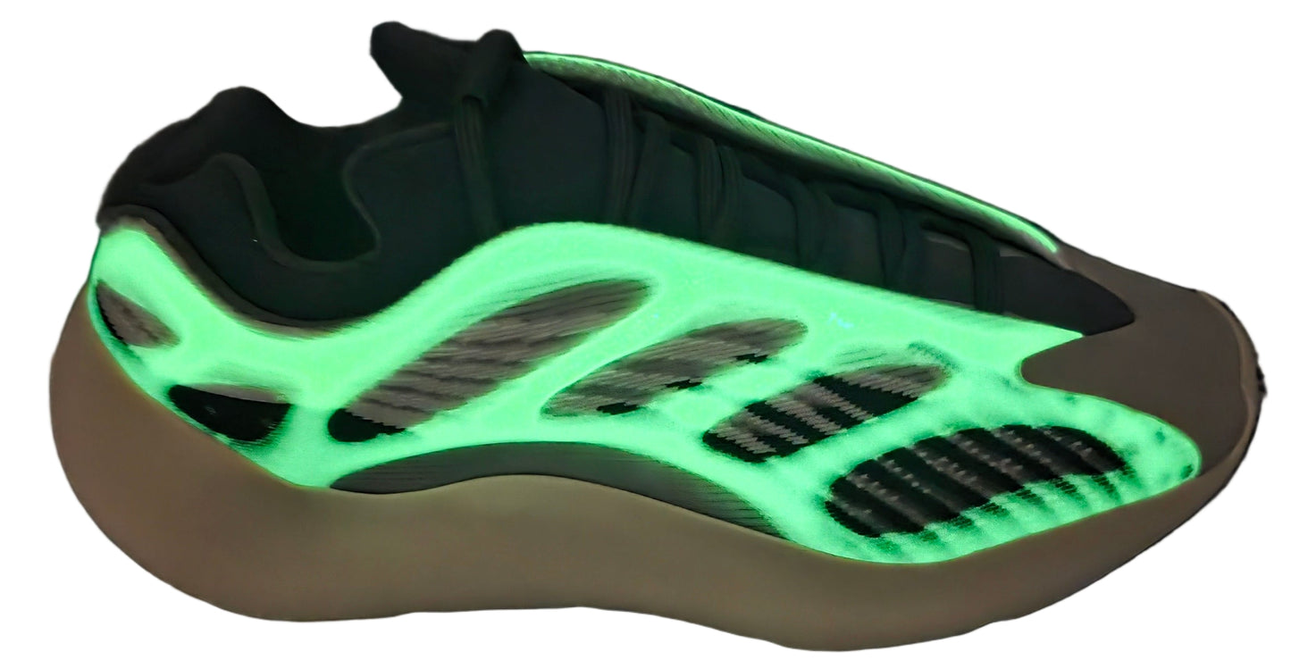 Yeezy 700 V3 (ID1674) FADSAL Brand New Men's 9 Women's 10.5 Glow in the Dark