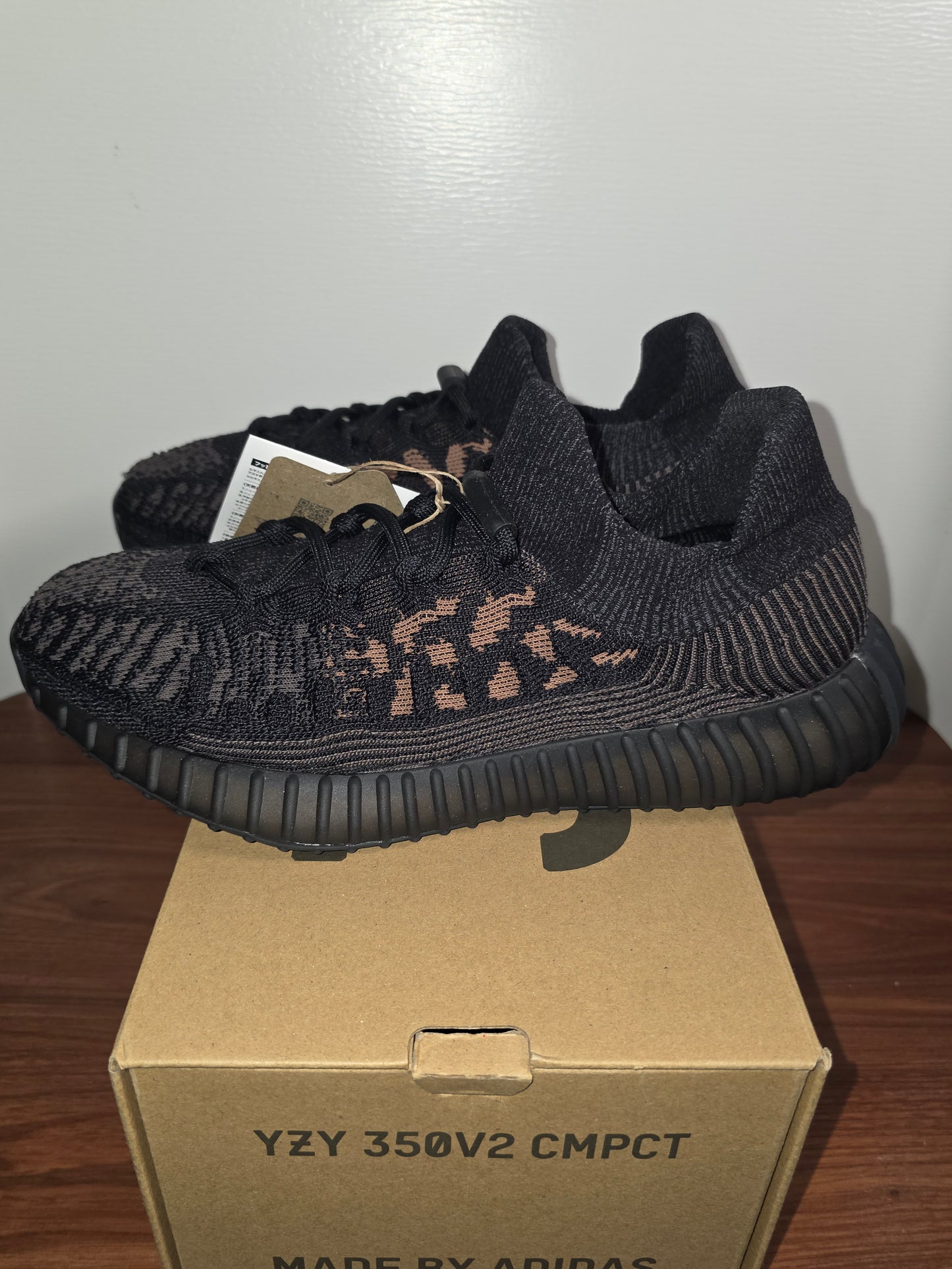 Yeezy 350V2 CMPCT Slate Carbon New with Box