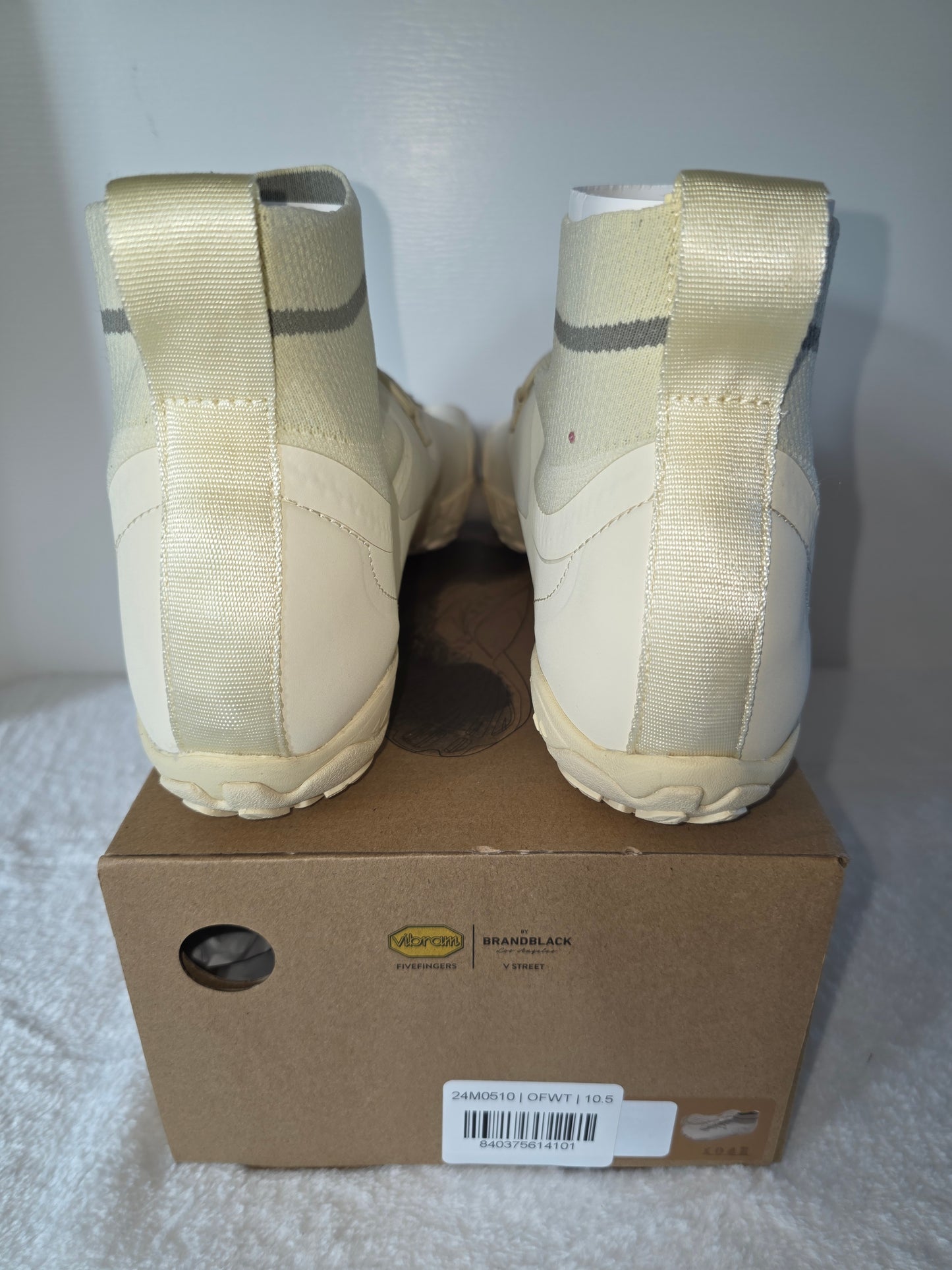 BrandBlack Los Angeles Vibram FiveFingers V Street, New with Box, Unisex