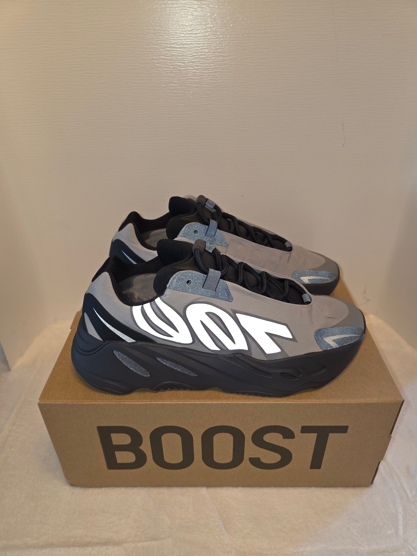 Yeezy 700 MNVN Colorway Metal (GW9524) Unisex New in Box, Slip On