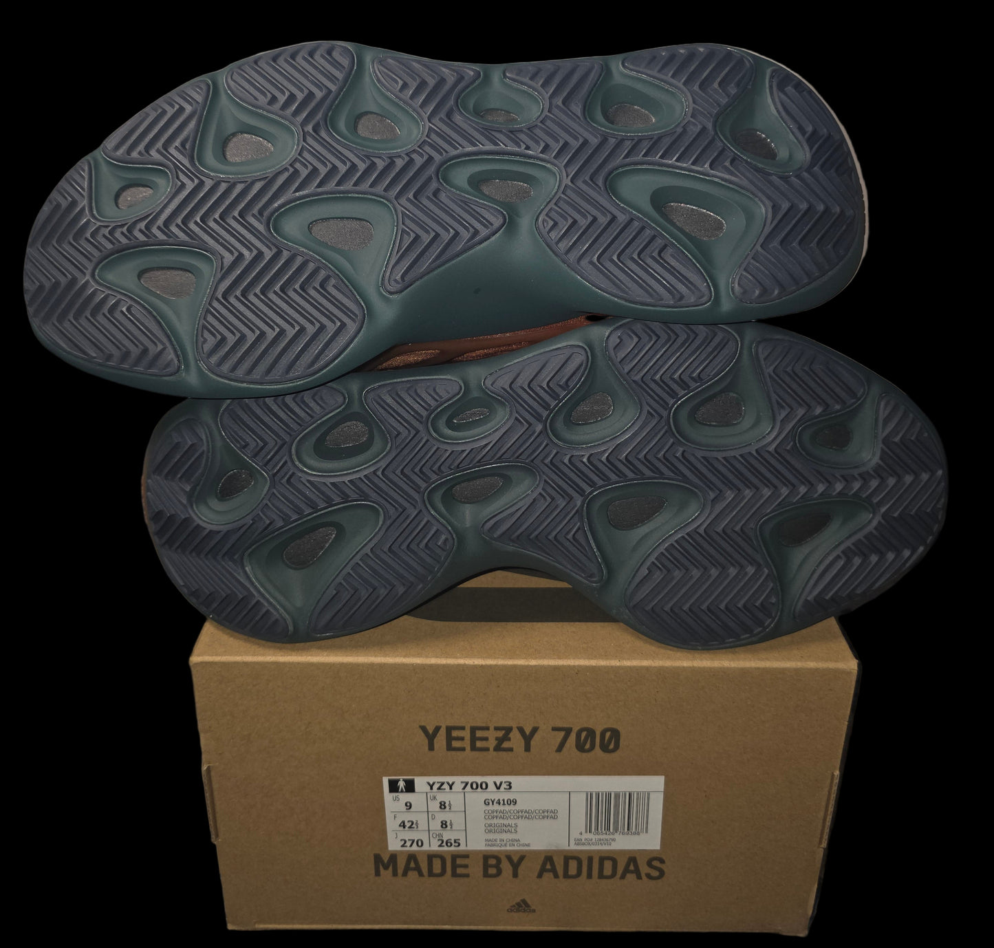 Yeezy 700 V3 copfad New with Box