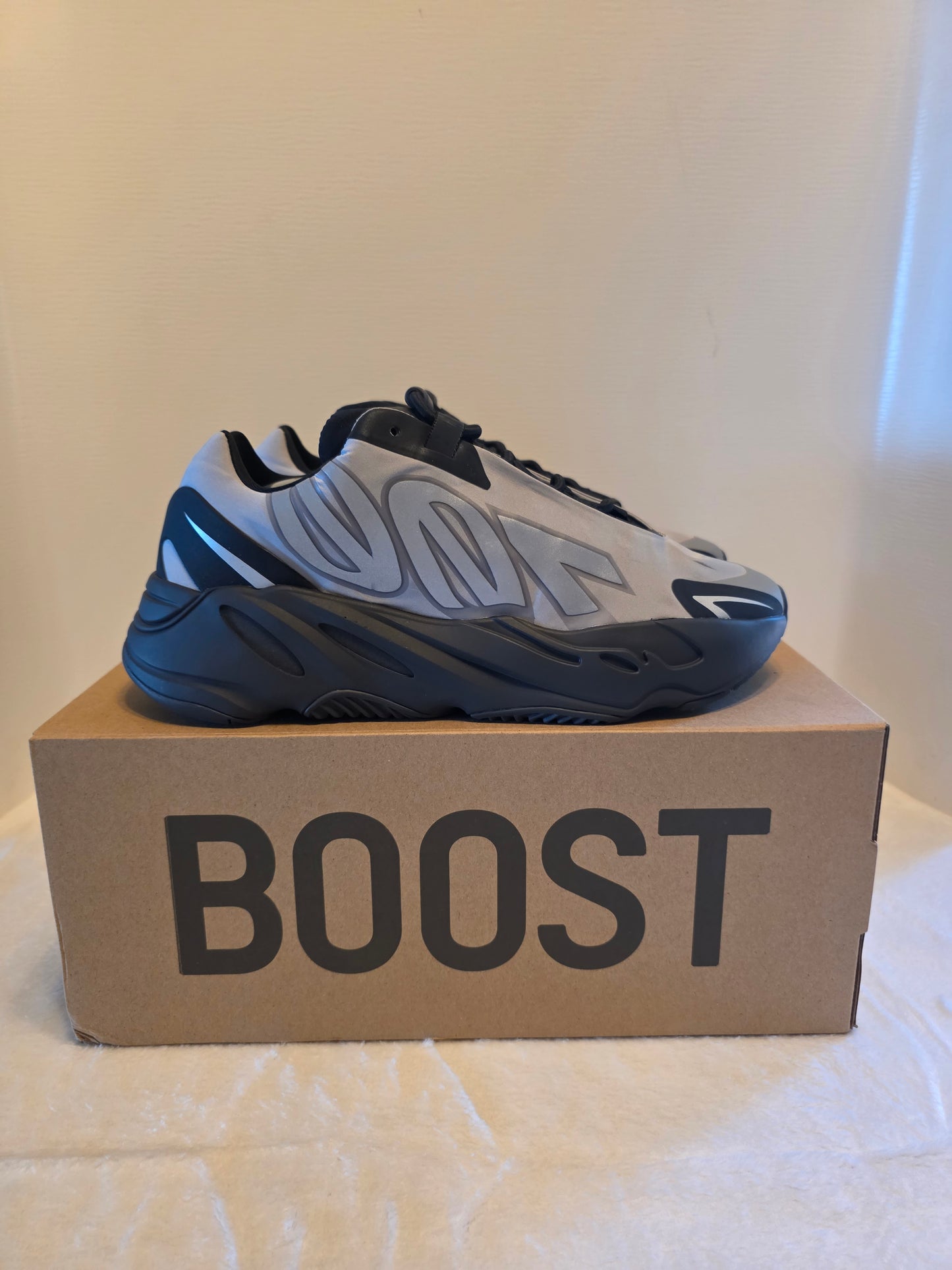 Yeezy 700 MNVN Colorway Metal (GW9524) Unisex New in Box, Slip On
