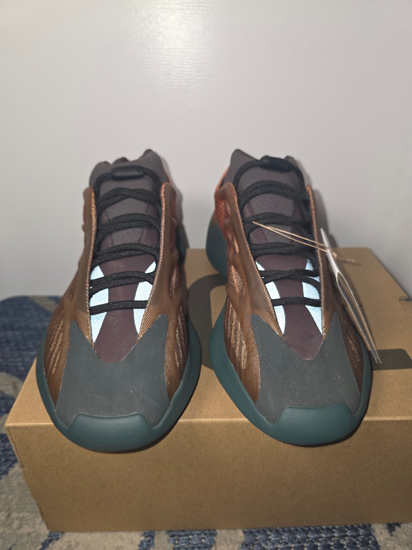 Yeezy 700 V3 copfad New with Box