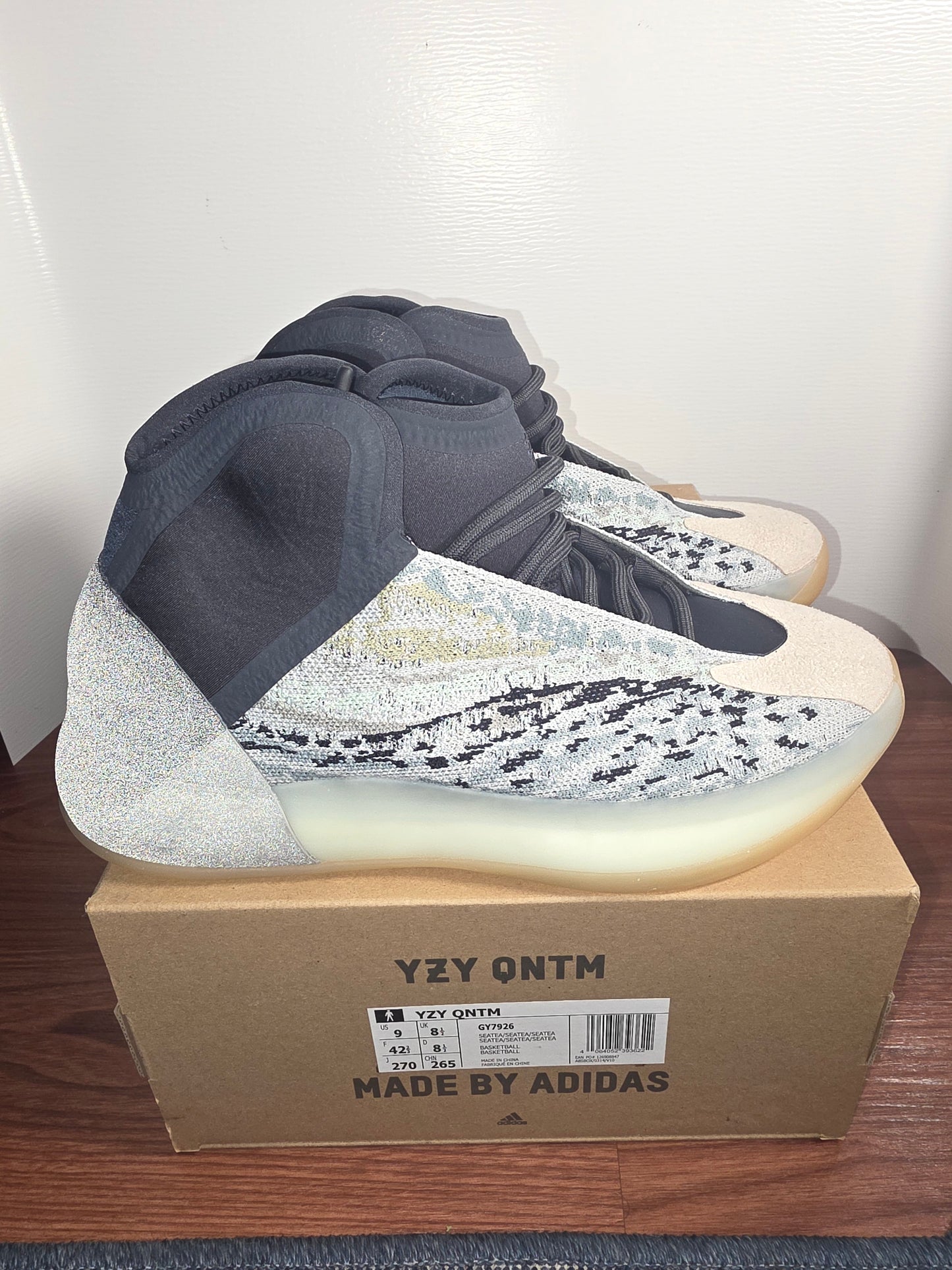 Yeezy QNTM SEATEAL (GY7926) New with Box