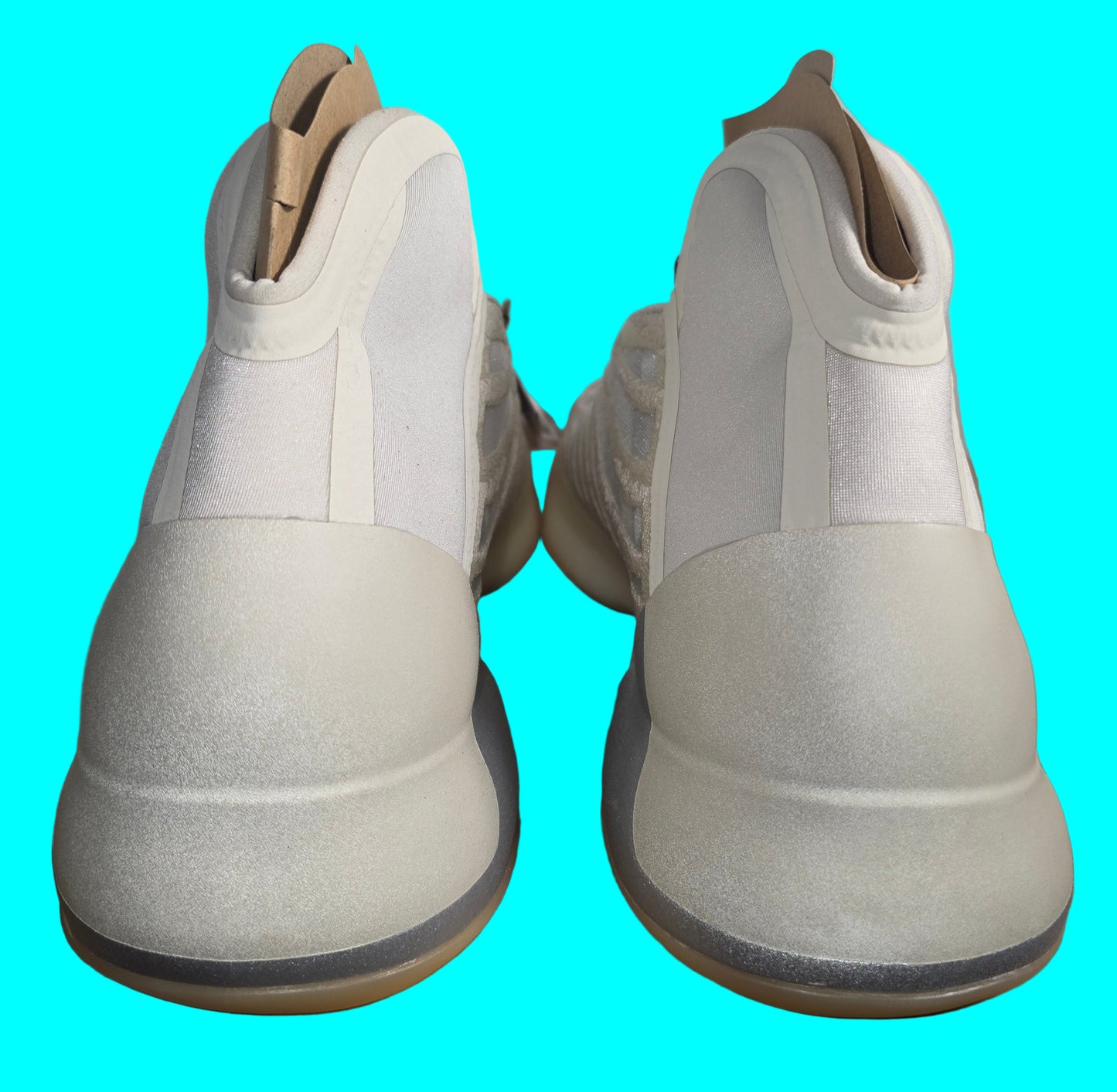 Yeezy QNTM Mist Slate (HQ2085) New with Box