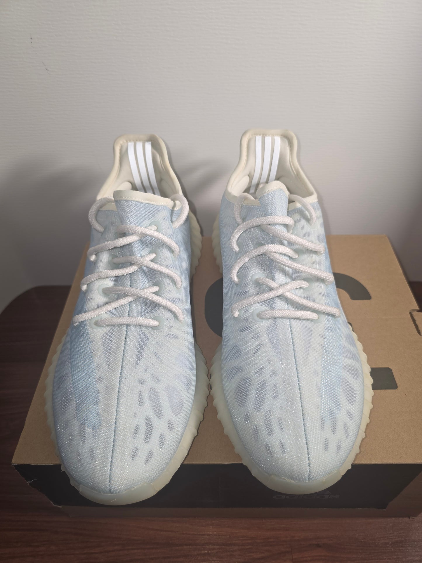 Yeezy Boost 350 V2 (GW2869) Mono ice New with Box