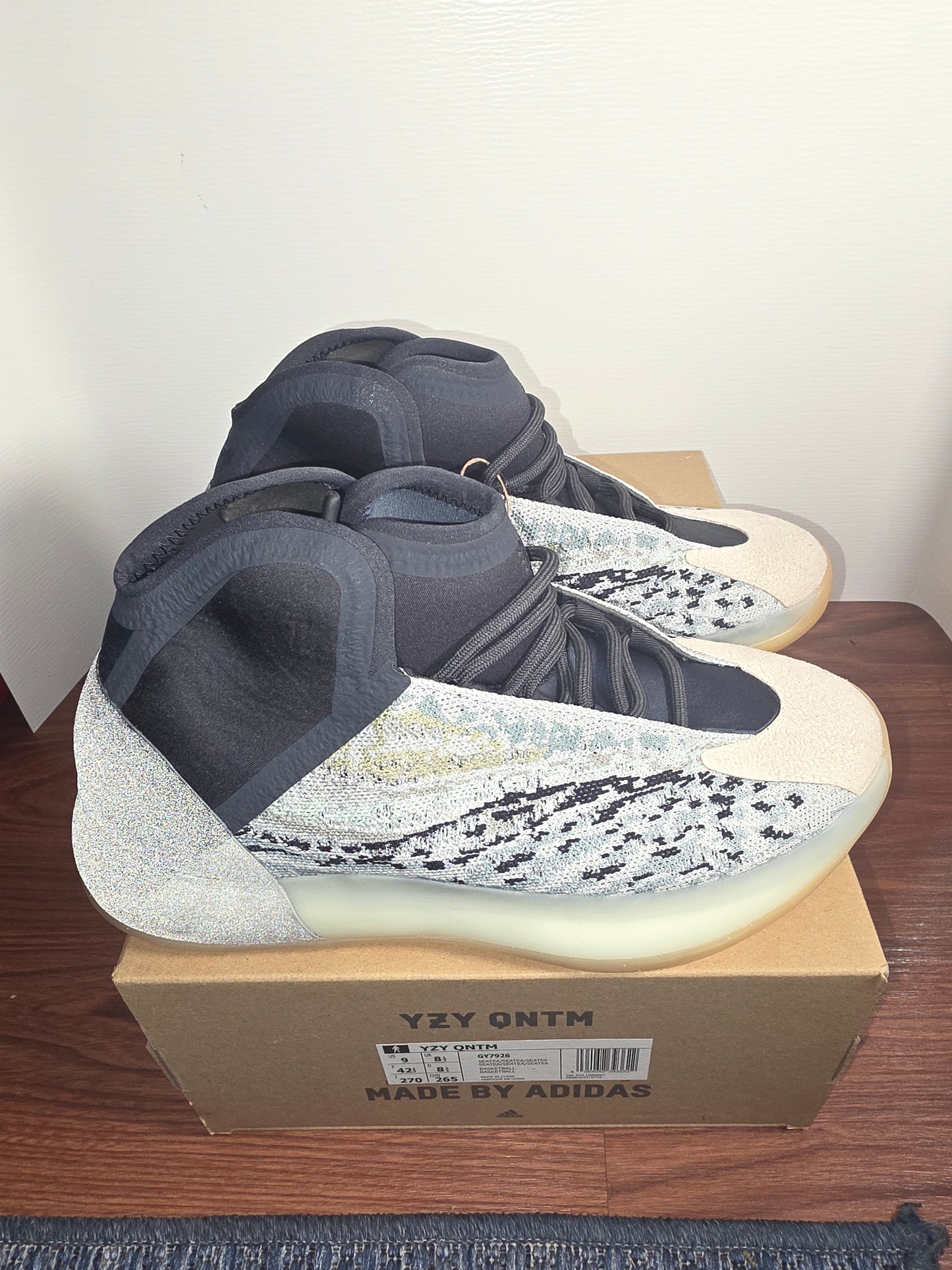 Yeezy QNTM SEATEAL (GY7926) New with Box