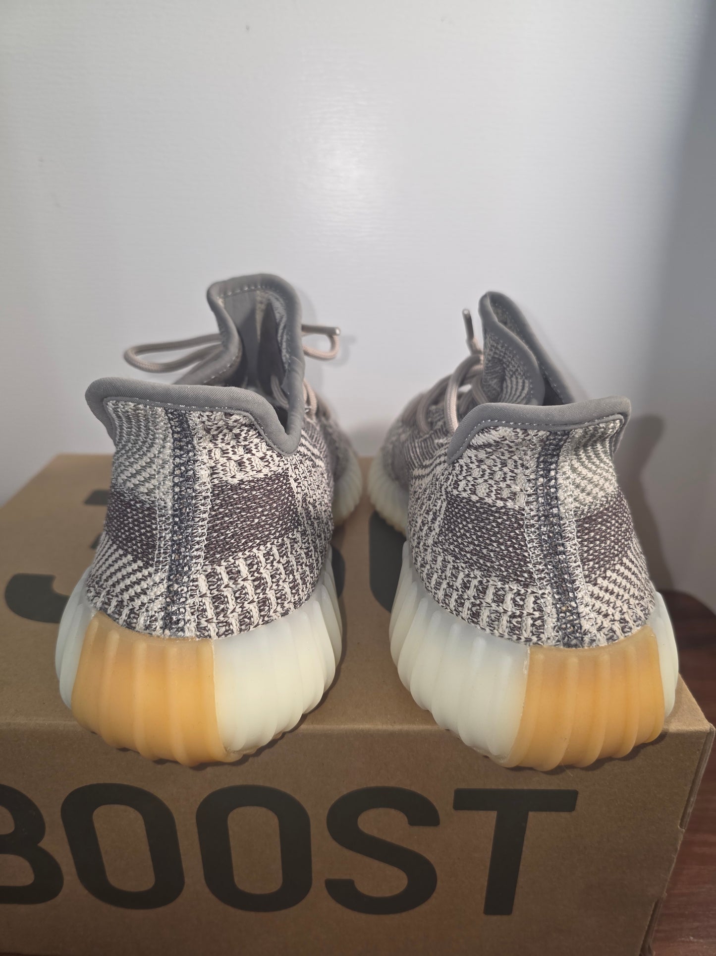 Yeezy Boost 350 V2 (FZ1267) You New with Box