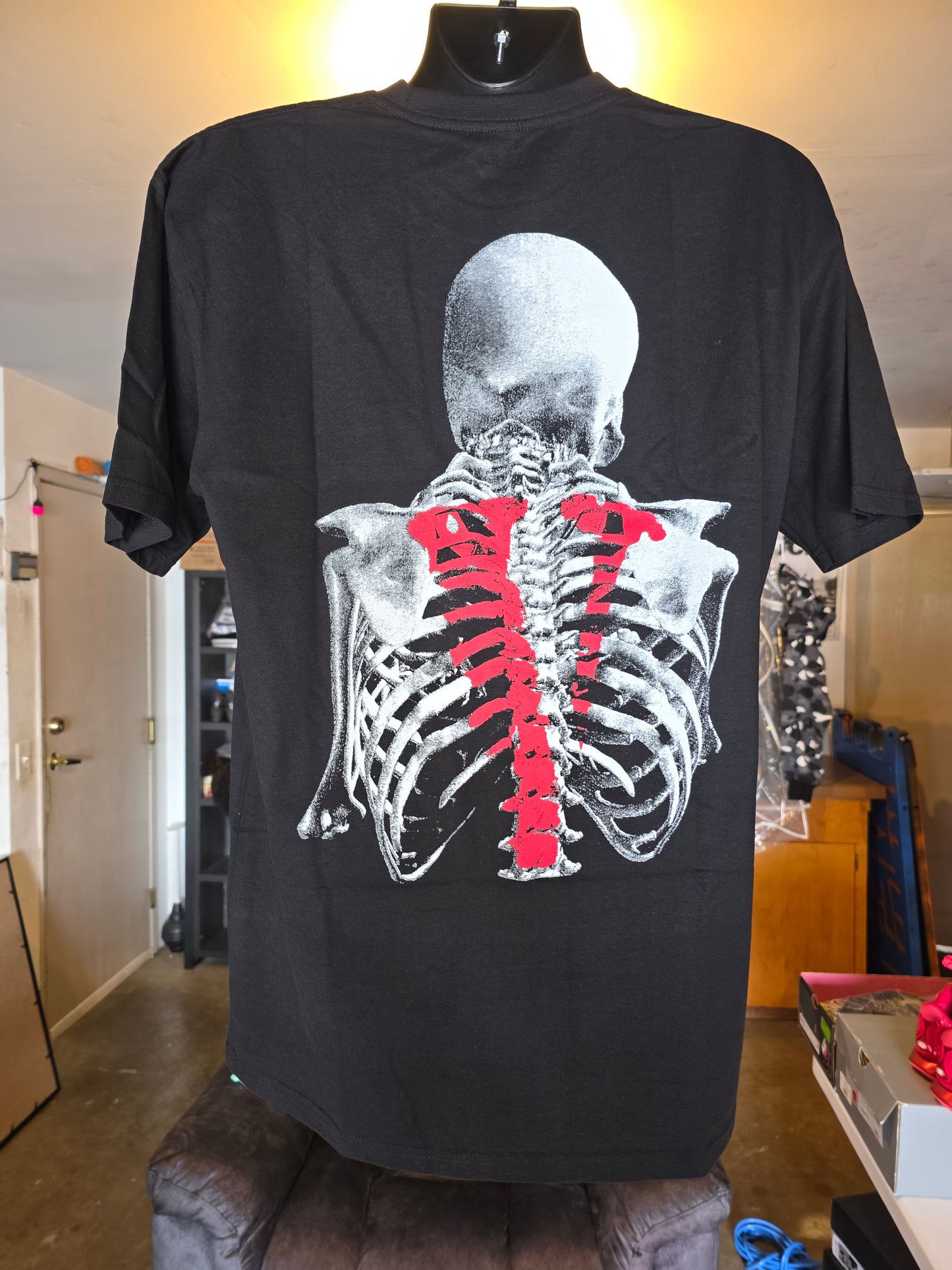 Vlone x NBA Youngboy Never Broke Again Bones T-shirt Mens Size Large