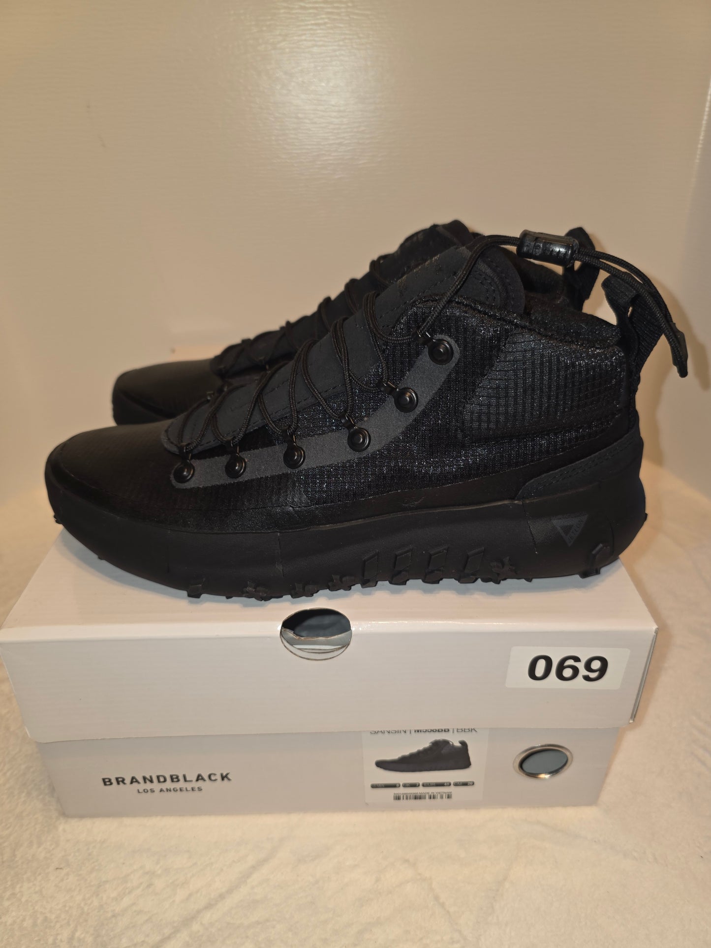 BrandBlack Los Angeles Sansin (M558BB) BBK New with Box Unisex