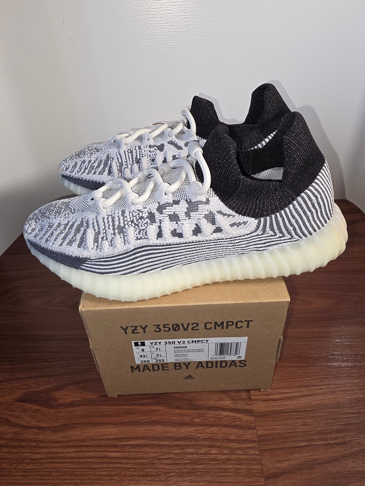 Yeezy 350 V2 Compact Slate Panda new with Box