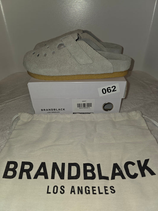 BrandBlack Los Angeles Carrera Suede Sandle, High quality, Unisex, New with Box