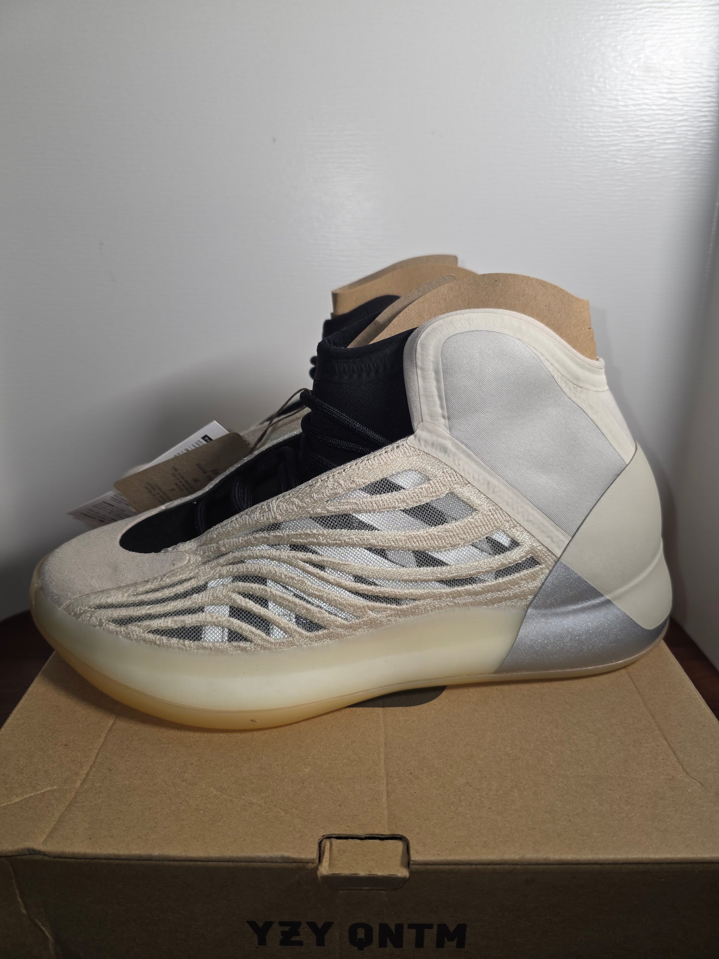 Yeezy QNTM Mist Slate (HQ2085) New with Box