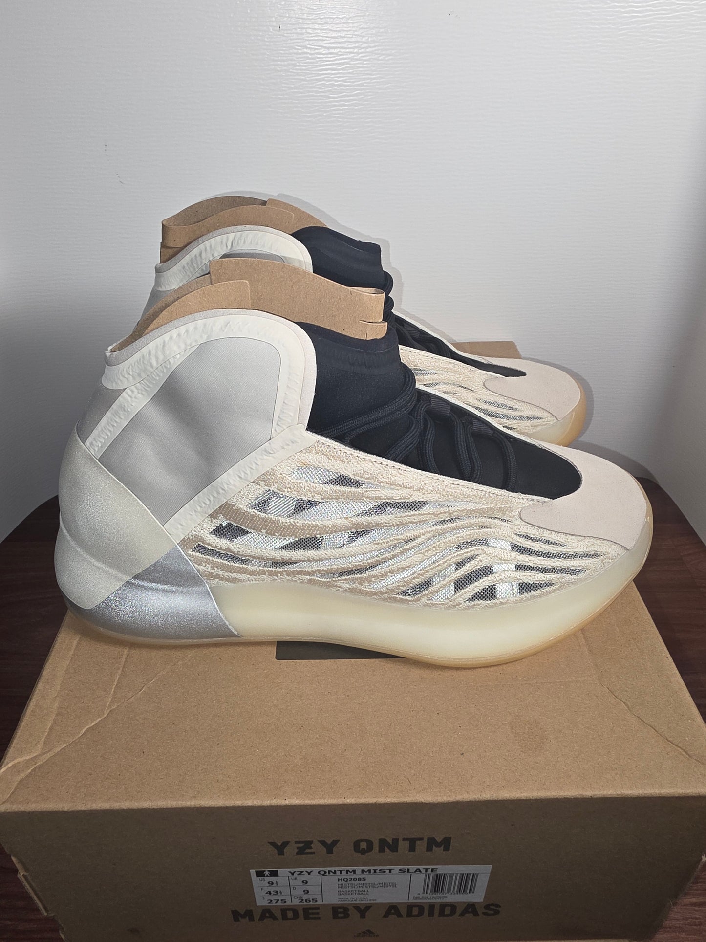 Yeezy QNTM Mist Slate (HQ2085) New with Box