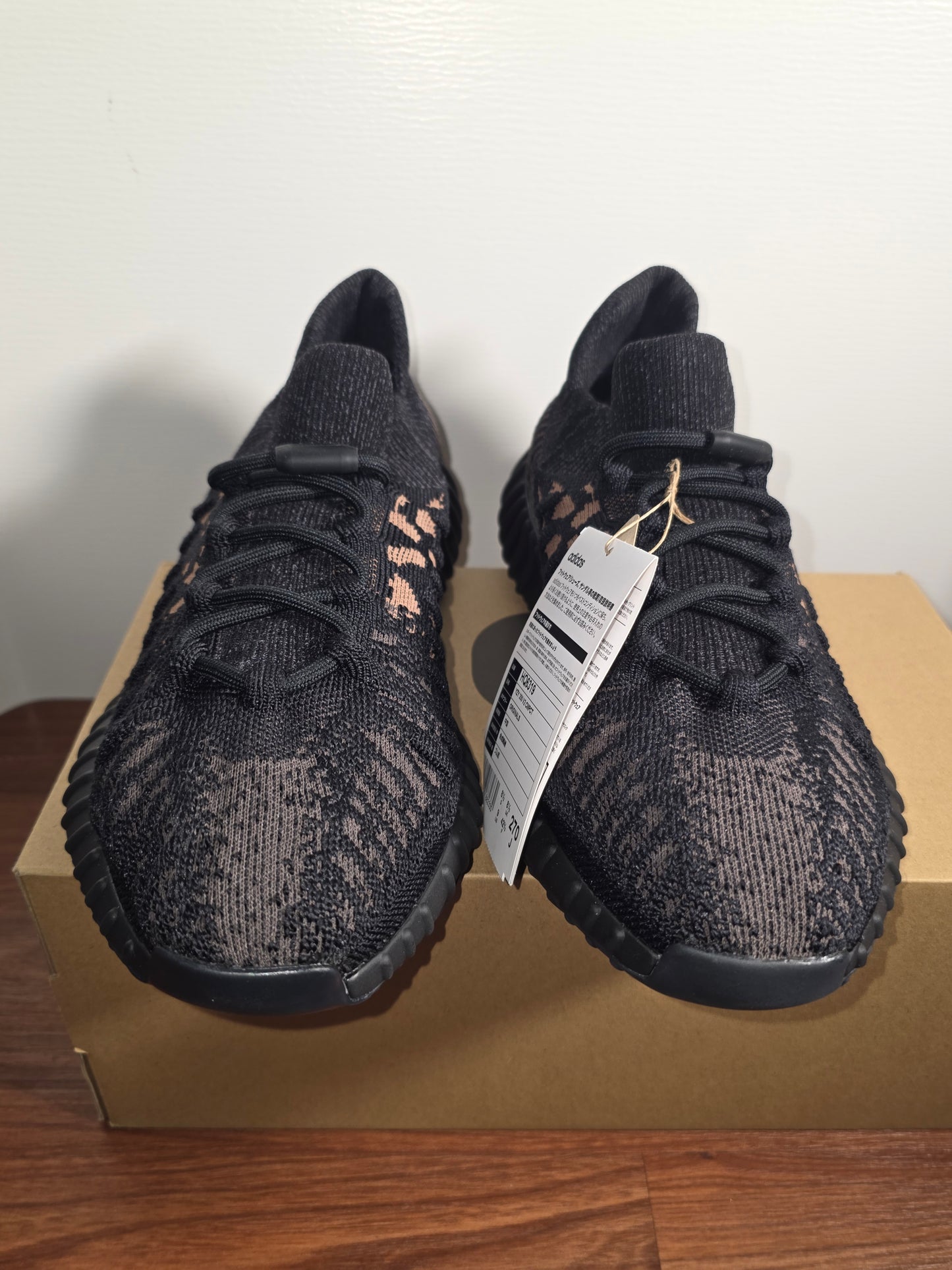 Yeezy 350V2 CMPCT Slate Carbon New with Box