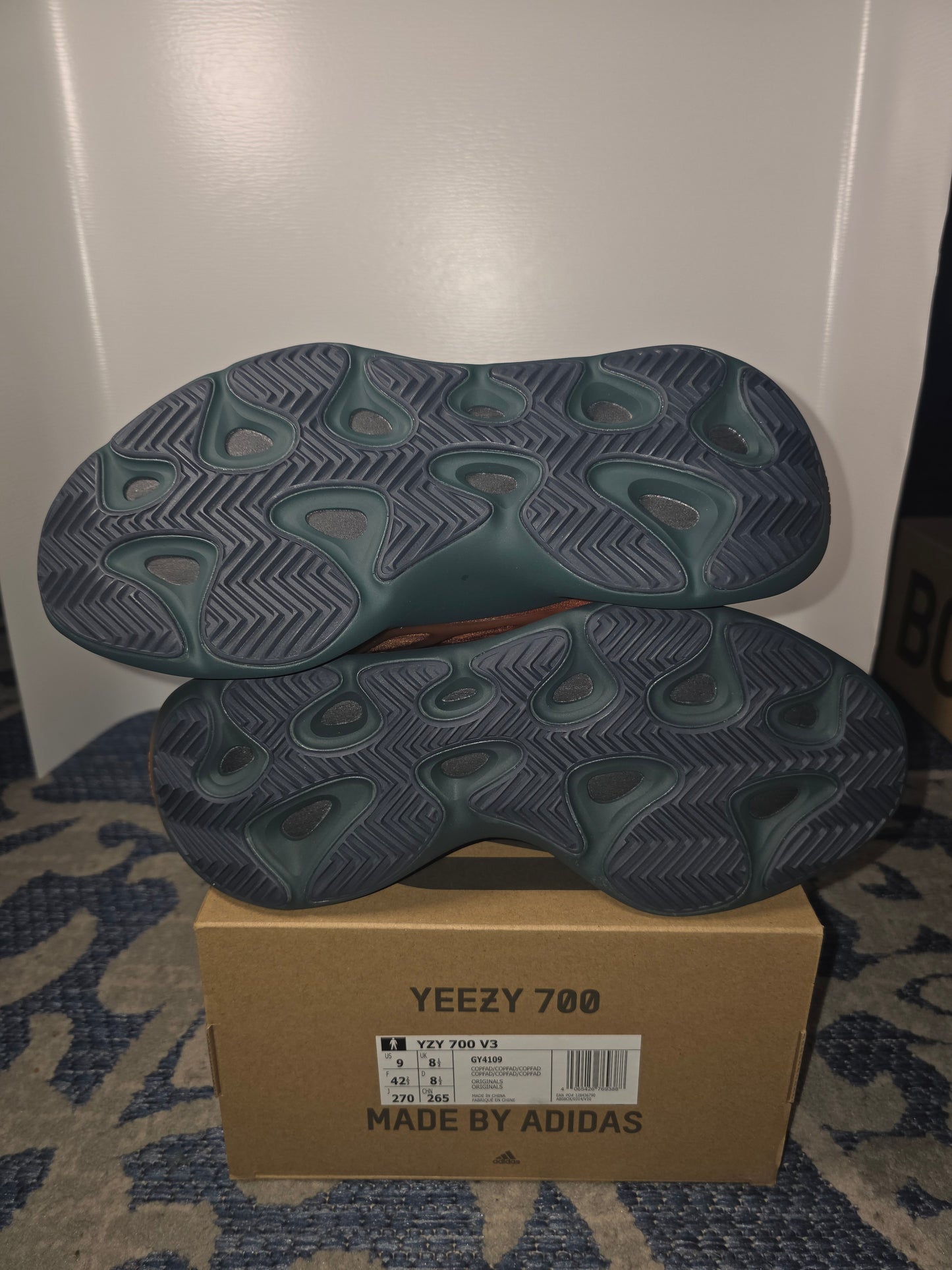 Yeezy 700 V3 copfad New with Box