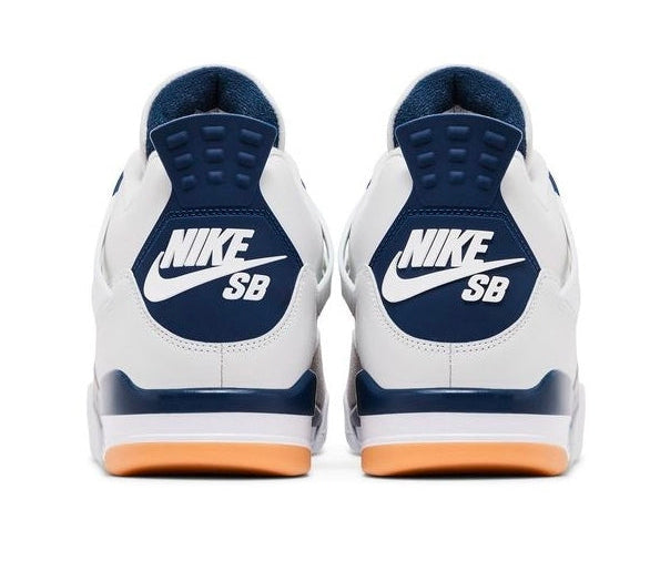 Jordan 4 Retro SB
Navy Mens size 8