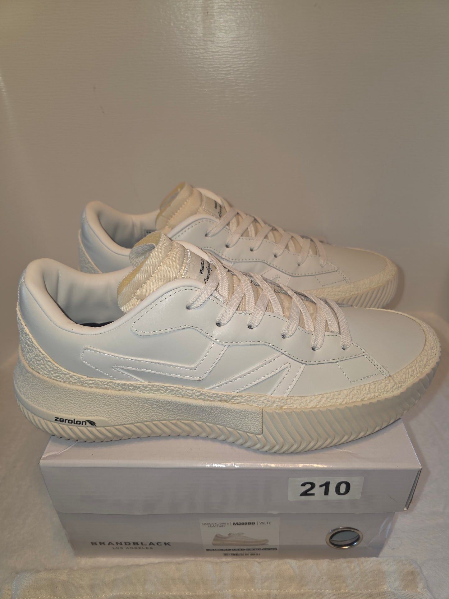 BrandBlack Los Angeles Dowtown ll New with box