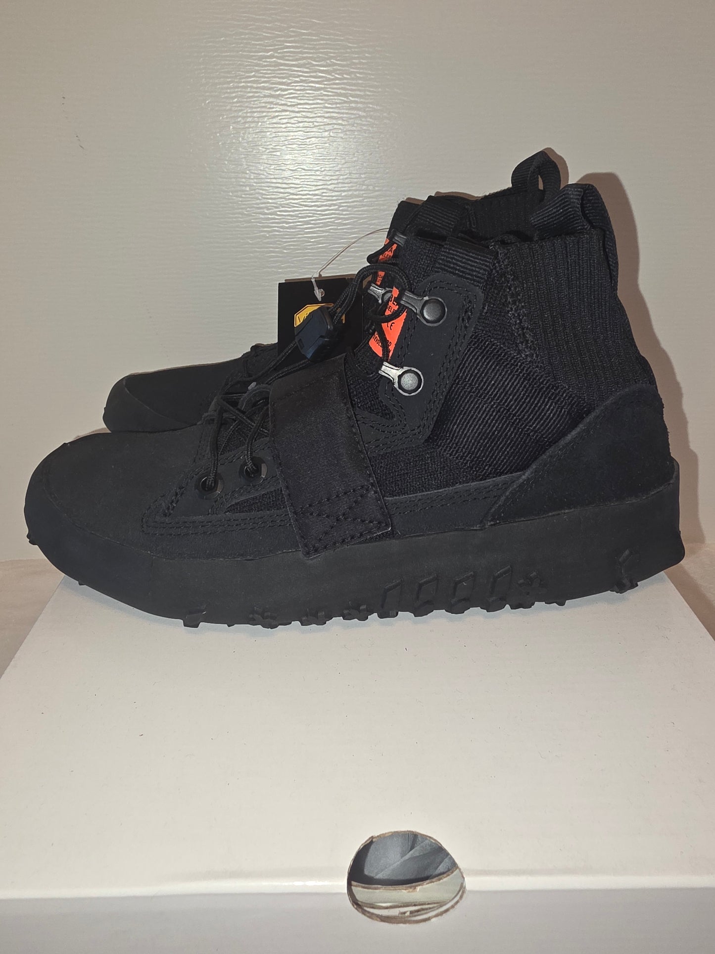 BrandBlack Los Angeles MILSPEC New with Bix, Unisex