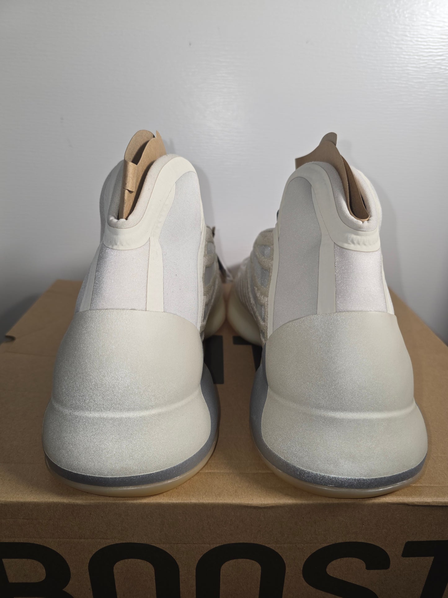 Yeezy QNTM Mist Slate (HQ2085) New with Box