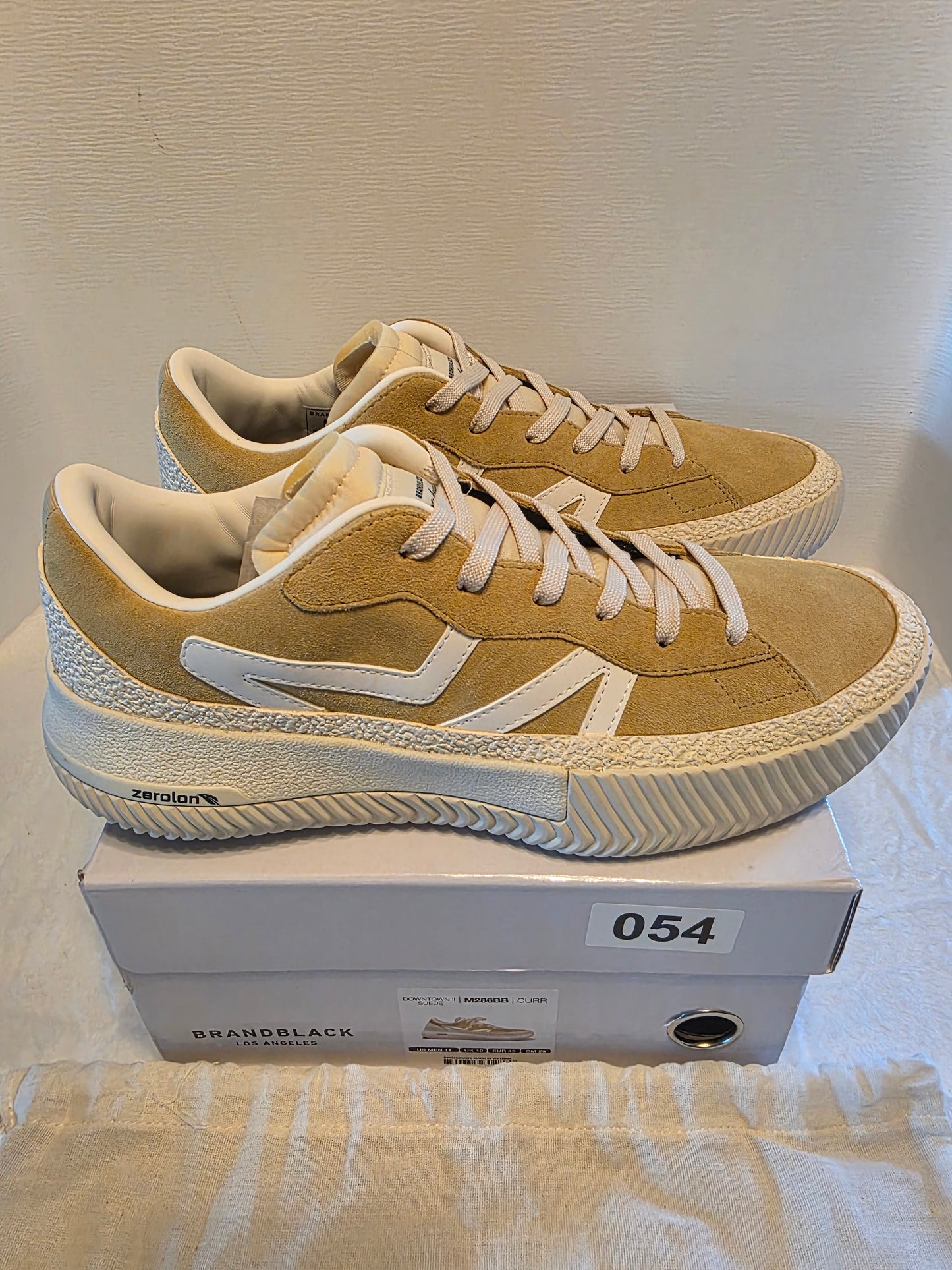 BrandBlack Los Angeles Dowtown ll New with box