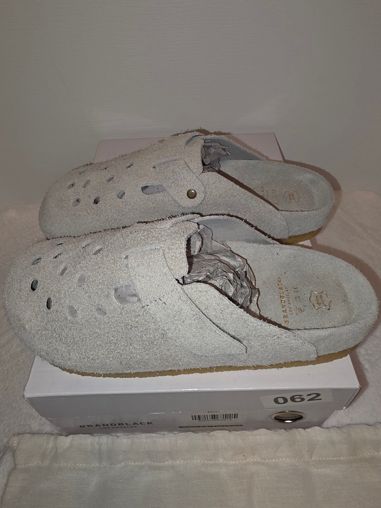BrandBlack Los Angeles Carrera Suede Sandle, High quality, Unisex, New with Box