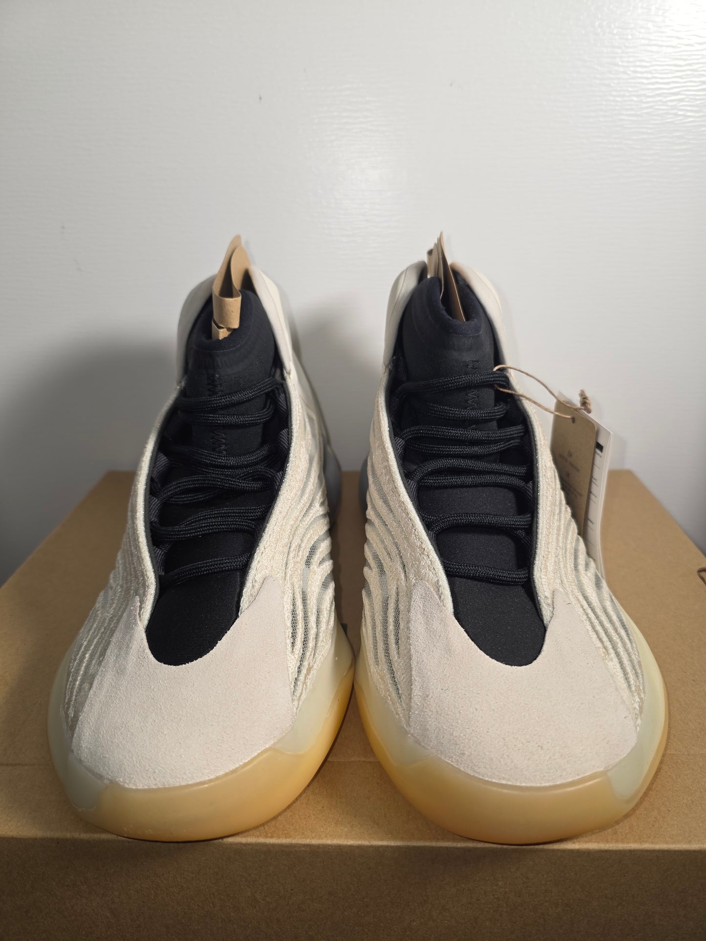 Yeezy QNTM Mist Slate (HQ2085) New with Box